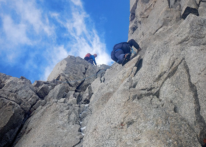 alpinisti sul Dente del Gigante