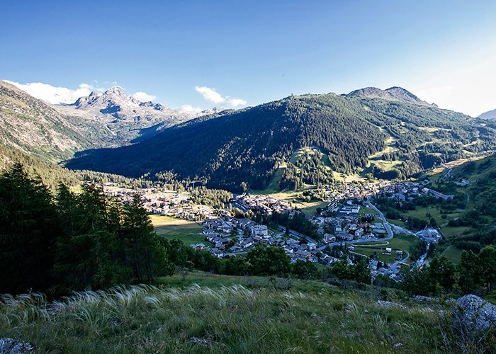 panoramica di La Thuile in estate