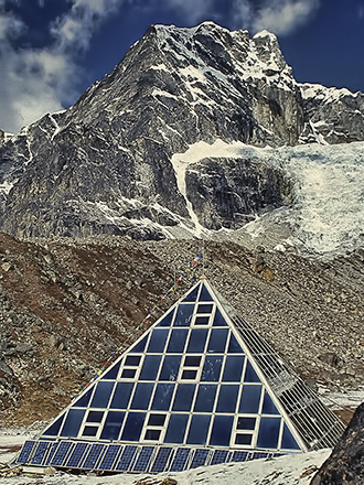 Piramide del CNR in Nepal